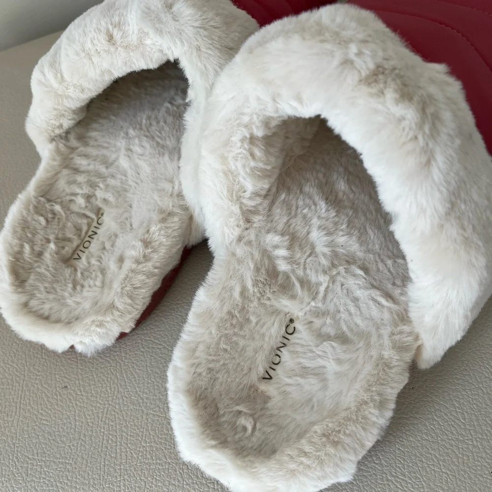 Vionic Josephine Faux Fur Quilted Dusty Cedar Red Puffer Slippers Size 10 - Picture 6 of 11